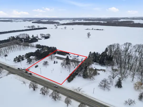 Bluewater, ON N0M 1L0,77575 London RD