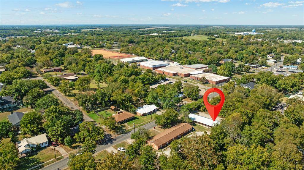 401 S Donoho Street, Clarksville, TX 75426