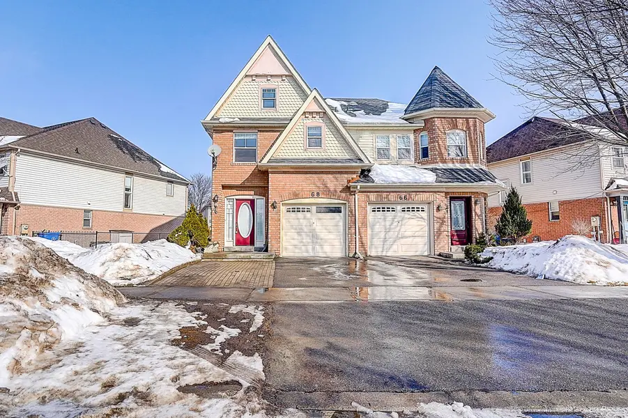 68 Woodroof CRES, Aurora, ON L4G 7H4
