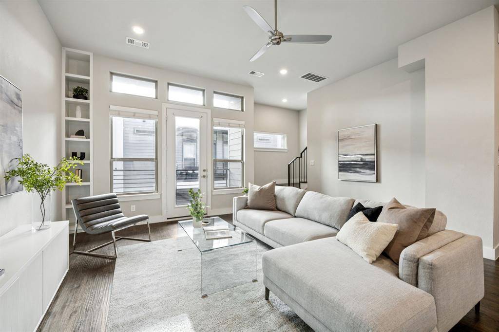 4226 Roseland Avenue #203, Dallas, TX 75204