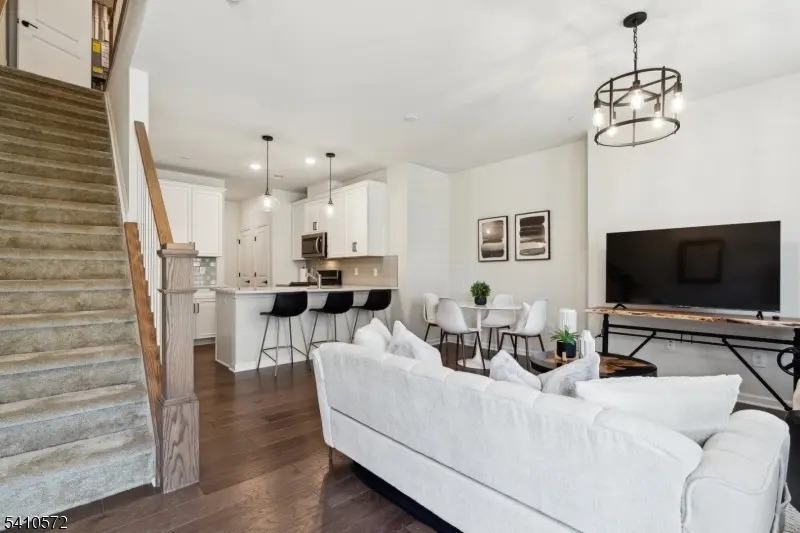 4 Sadie Cir Unit 4104 #4104, Union Twp., NJ 07083