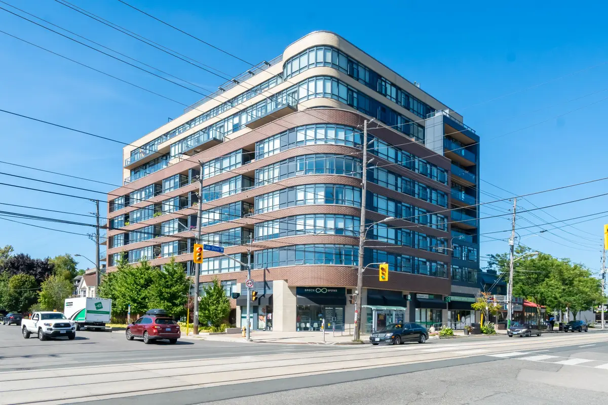 11 Superior AVE #811, Toronto W06, ON M8V 0A7