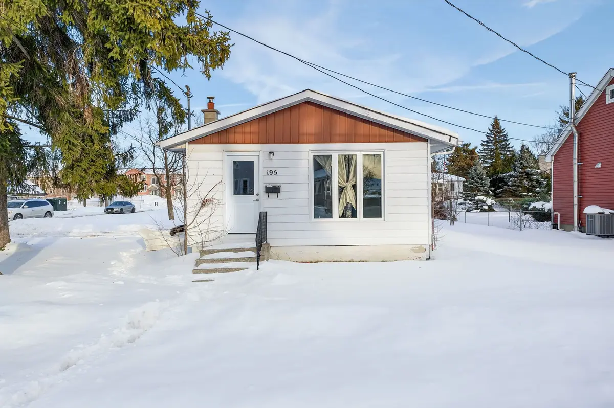 195 VICTORIA AVE, Gananoque, ON K7G 2S2