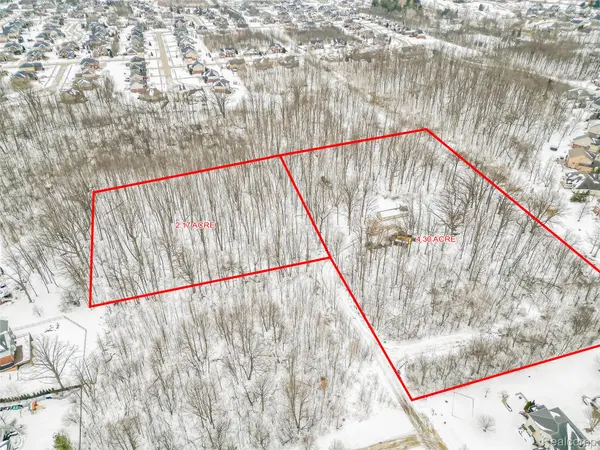 52485 10 Mile RD, Lyon Charter Township, MI 48178