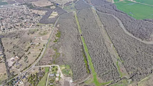 850 E Malloy Bridge Road, Seagoville, TX 75159