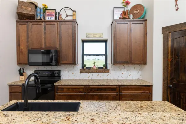 5543 Gray Road, Nocona, TX 76255