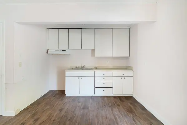 700 S Donoho Street #700, 702, 704, 706, 708, Clarksville, TX 75426