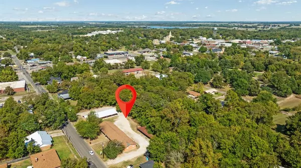 Clarksville, TX 75426,401 S Donoho Street