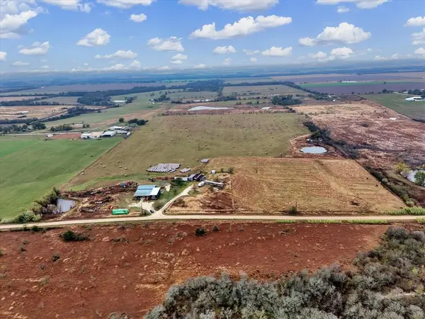 Bruceville Eddy, TX 76524,689 County Road 464