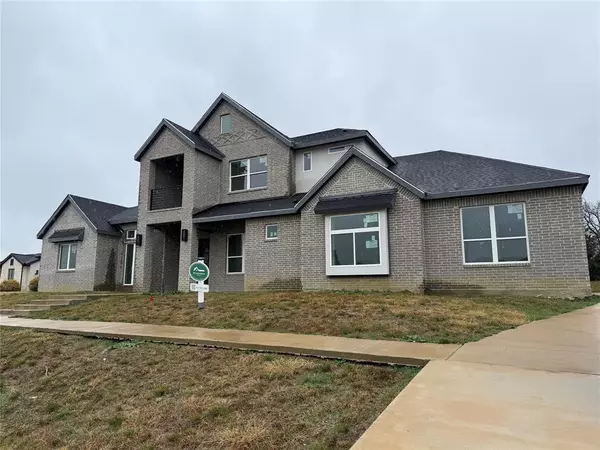 1108 Periwinkle Court, Grand Prairie, TX 75104