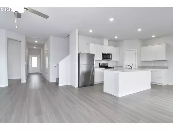 Woodburn, OR 97071,1375 OWL AVE