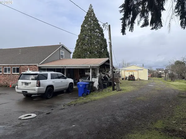 829 TOLIVER RD, Molalla, OR 97038