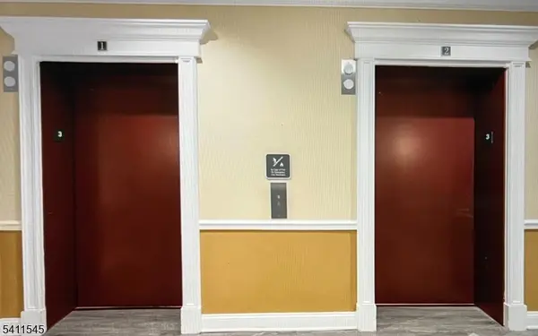 315 Regency Pl, Woodbridge Twp., NJ 07095