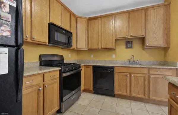 315 Regency Pl, Woodbridge Twp., NJ 07095