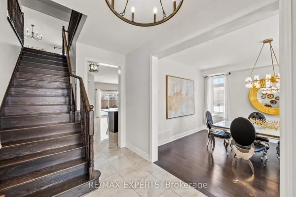 16 Vivian Creek RD, East Gwillimbury, ON L0G 1M0