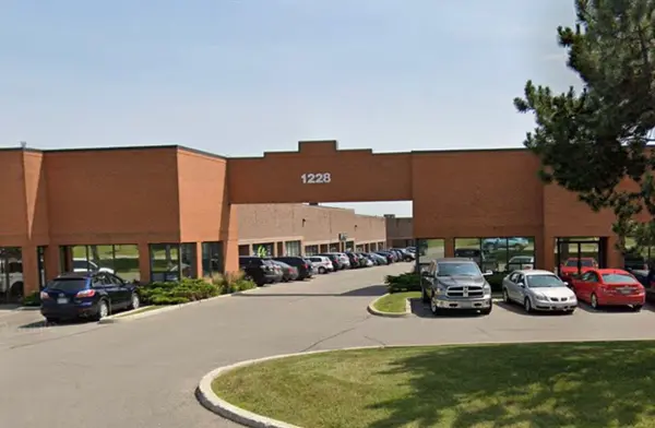 1228 Gorham ST #4, Newmarket, ON L3Y 8Z1