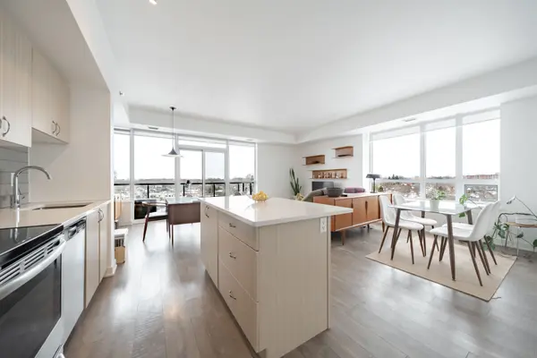 11 Superior AVE #811, Toronto W06, ON M8V 0A7