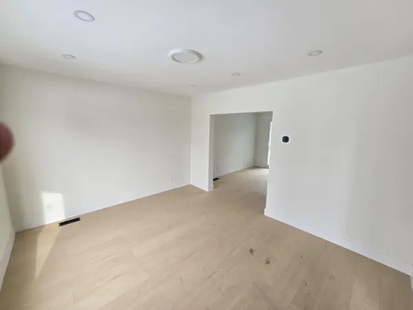 Hamilton, ON L8E 5J7,190 Fruitland RD