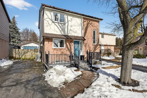 75 Berrisfield CRES, Hamilton, ON L8T 4X1