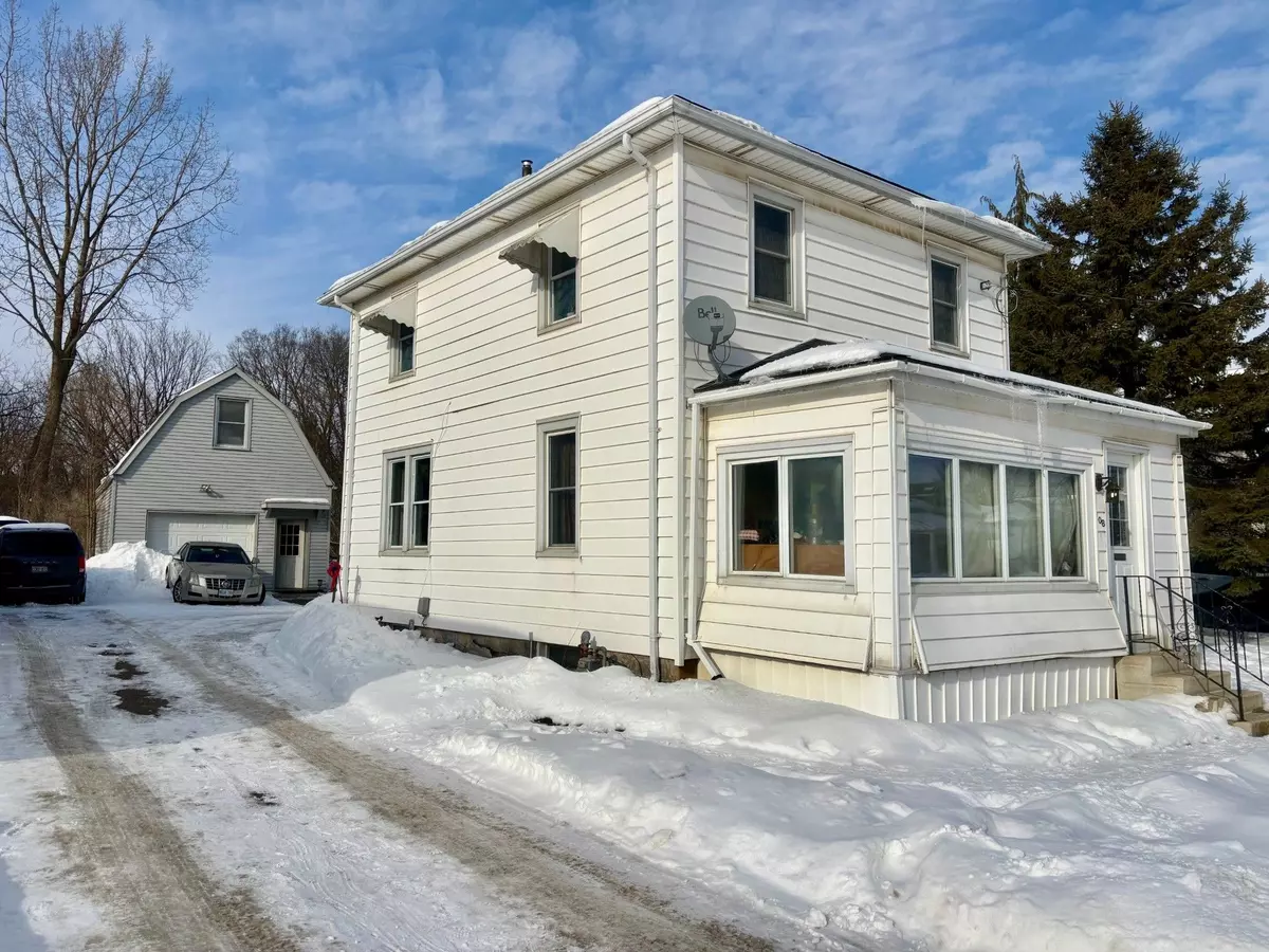 Ingersoll, ON N5C 2N1,208 Victoria ST