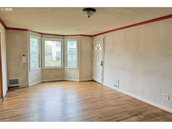 Springfield, OR 97477,870 KELLY BLVD