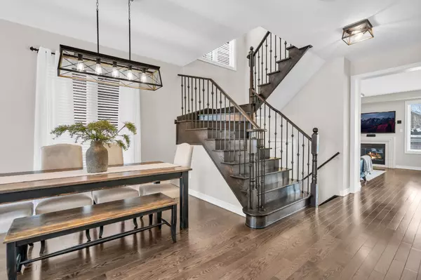 Aurora, ON L4G 0J1,382 Conover AVE