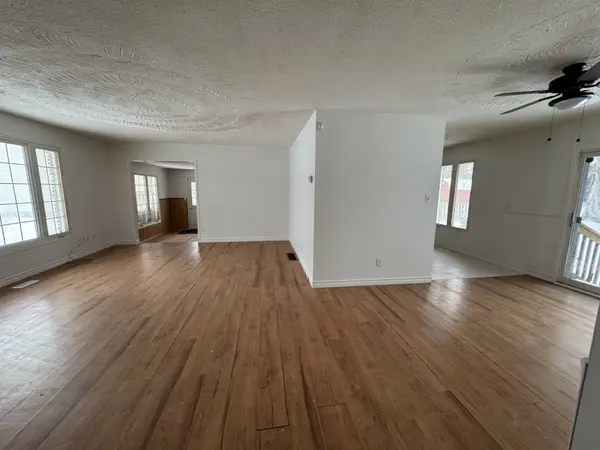 Essa, ON L0M 1B2,44 ROTH ST