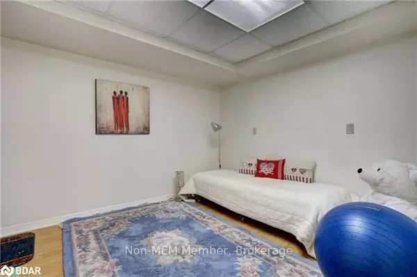 Barrie, ON L4M 6A9,369 HICKLING TRL #Lower