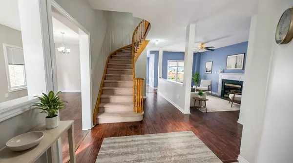 Barrie, ON L4N 2S2,8 Black Ash TRL #Upper