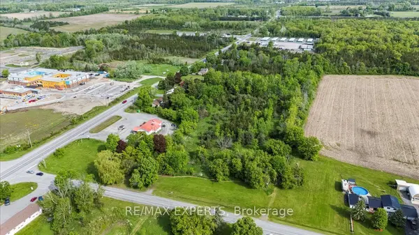 19 Vanluven RD, Greater Napanee, ON K7R 3L2