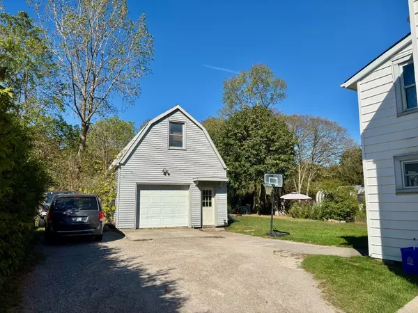 Ingersoll, ON N5C 2N1,208 Victoria ST