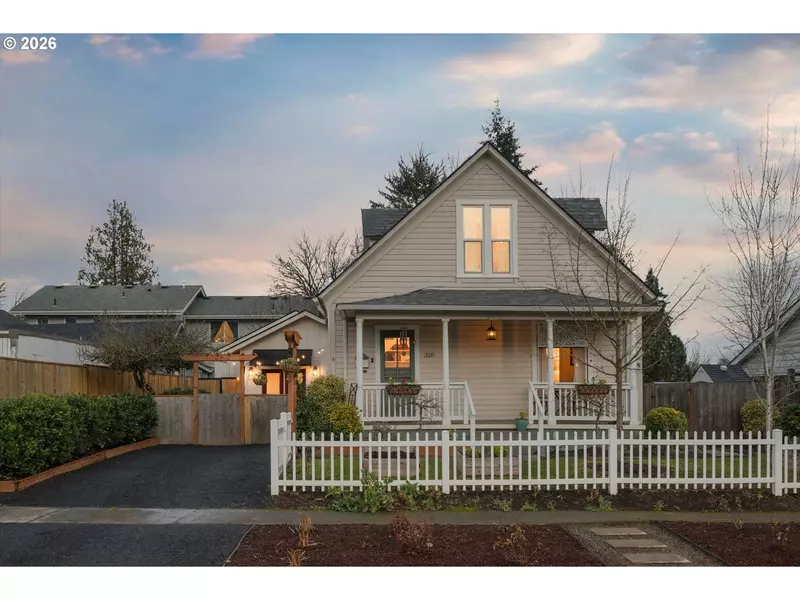 310 N SCHOOL ST, Newberg, OR 97132