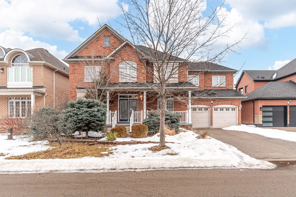Hamilton, ON L8E 6E5,20 Watercliff PL