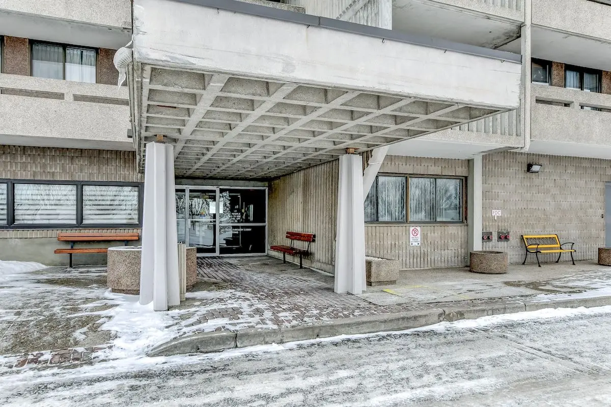 415 Greenview AVE #404, Britannia - Lincoln Heights And Area, ON K2B 8G5