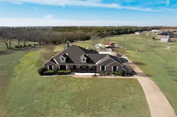 246 Meadow Ridge Circle, Royse City, TX 75189