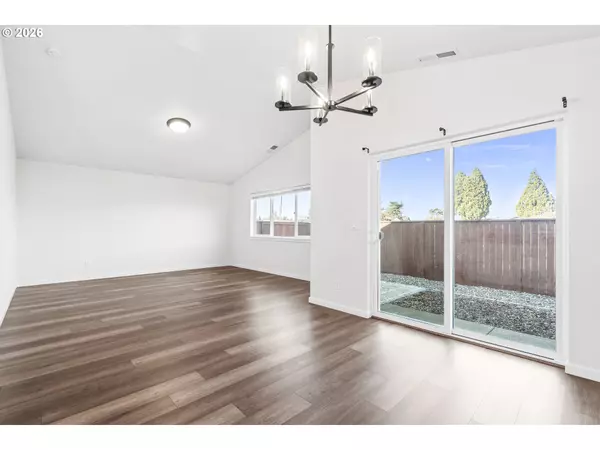 Dallas, OR 97338,1850 SE MULBERRY AVE