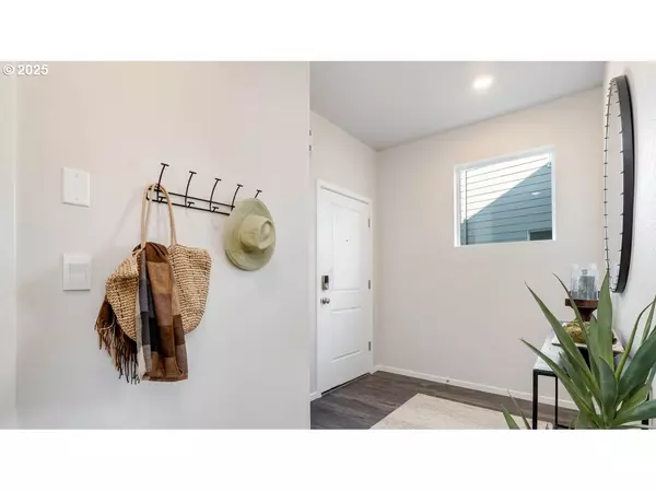 Springfield, OR 97477,2937 U ST