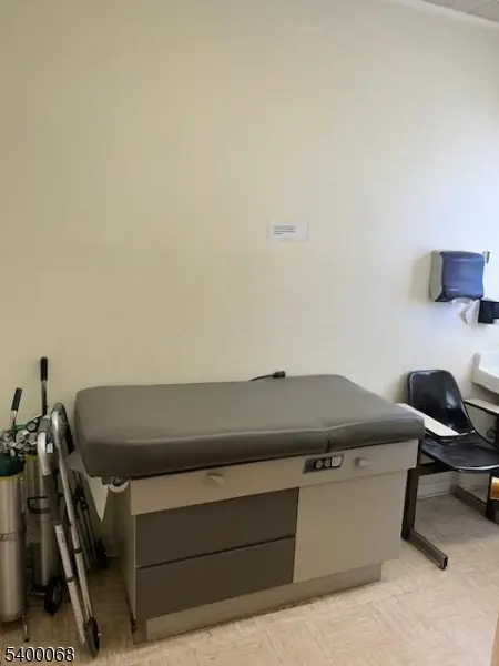 512 E Broad St,1st Fl rear, Westfield Town, NJ 07090