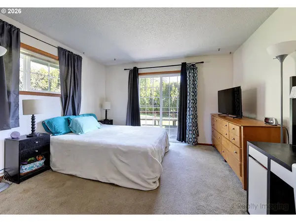 1703 ALLEN ST, Kelso, WA 98626