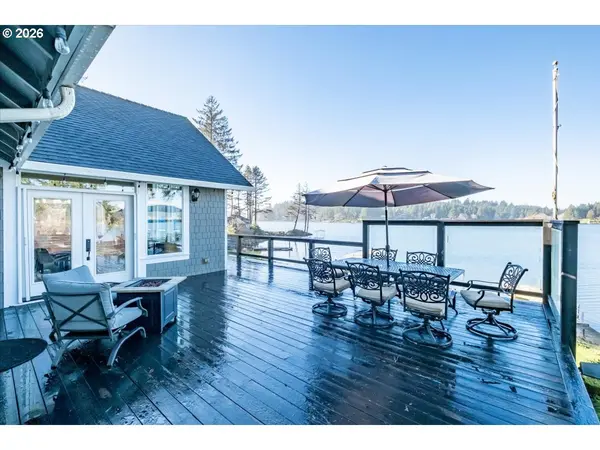 2095 NE EAST DEVILS LAKE RD, Otis, OR 97368