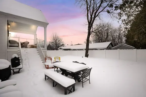 53 Niagara ST, Collingwood, ON L9Y 3X1