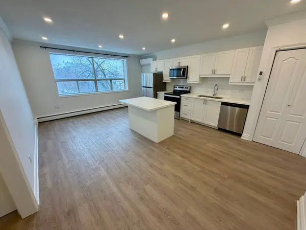 Hamilton, ON L8N 2E7,112 St. Joseph's DR #203