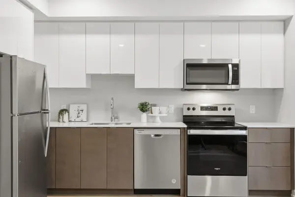 Guelph, ON N1H 3Z1,708 Woolwich ST #116