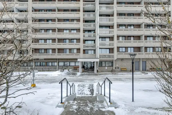 415 Greenview AVE #404, Britannia - Lincoln Heights And Area, ON K2B 8G5