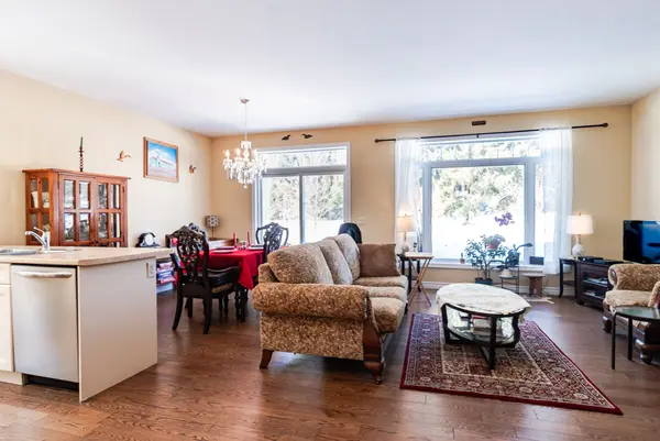 7 Autumn LN S #4, Huntsville, ON P1H 0C7