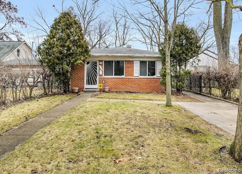 7518 Hazelton ST, Dearborn Heights, MI 48127