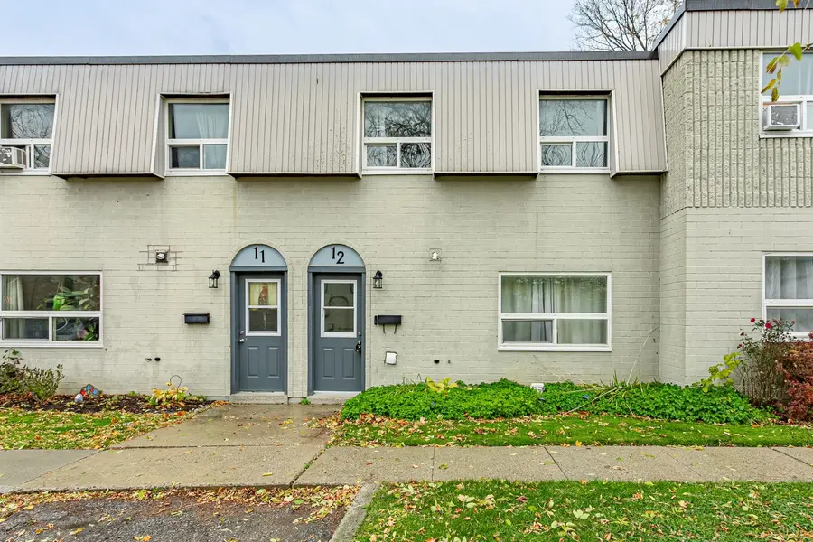 271 Thames ST N #12, Ingersoll, ON N5C 3T6