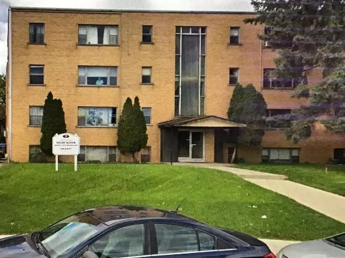 Hamilton, ON L9H 4L2,7 Osler CT #204