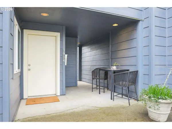 3904 SE 16TH AVE, Portland, OR 97202