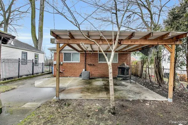 7518 Hazelton ST, Dearborn Heights, MI 48127